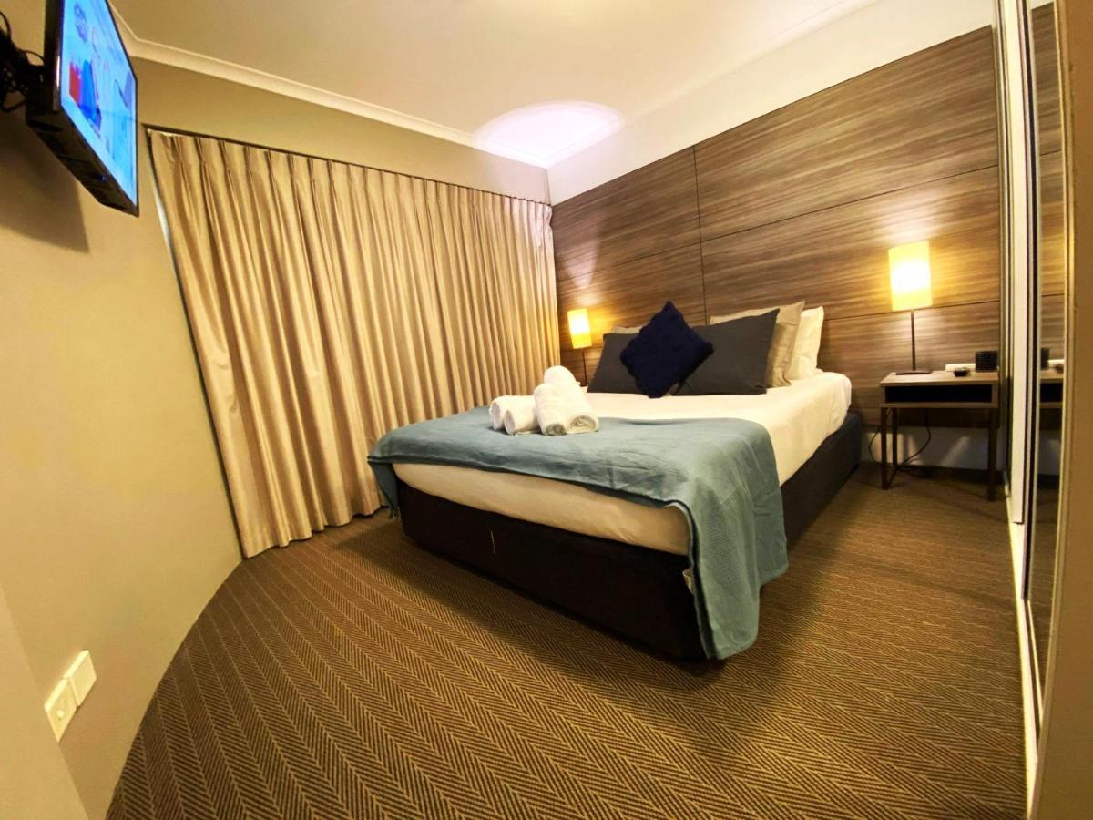2 Bed 2 Bath Apartment In Braddon, Canberra - Pool, Gym And Free Parking Экстерьер фото